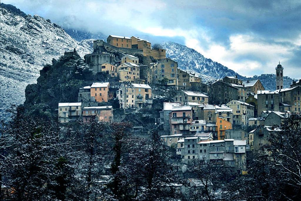 Charmant T1 Plein Centre Corte Au 13 Cours Paoli Wifi Gratuit Calme Lumineux Corte (Corsica) Exterior foto